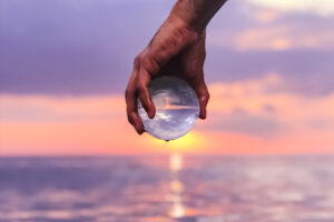 Psychic Readings – Paul the Psychic – The Crystal Ball – Scrying